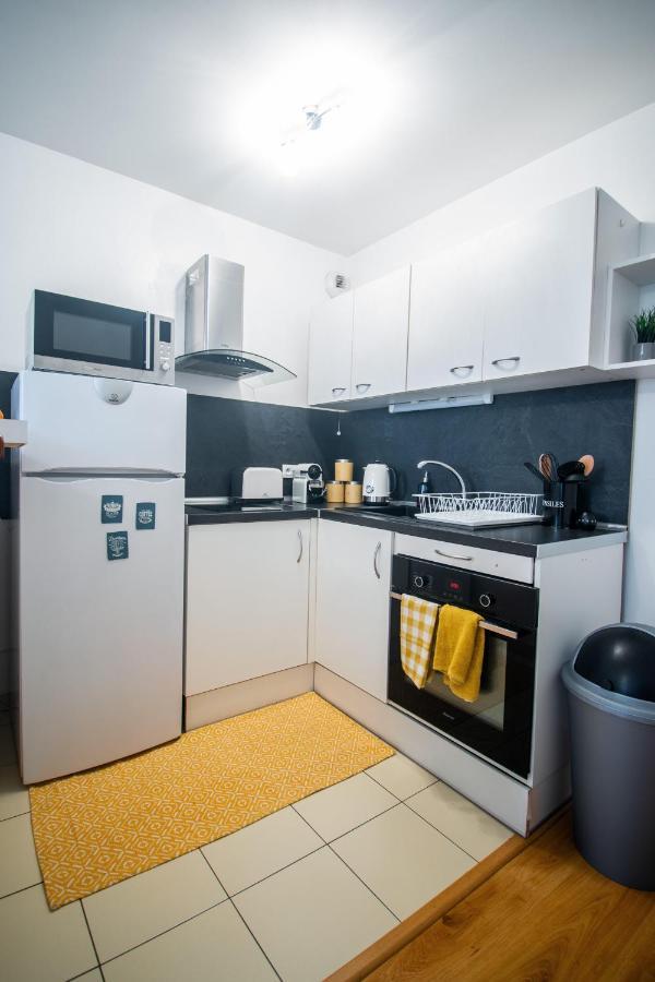 Апартаменты Le Retro Chic - T2 Haut Standing Au Coeur De Corbeil - 48 M2 Экстерьер фото